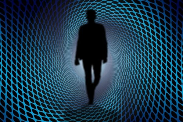 Az Időutazók – A valóság, elmélet, földönkívüli lények, TikTok és összeesküvés elméletek Az időutazók - time travelers CC0 1.0 Public Domain